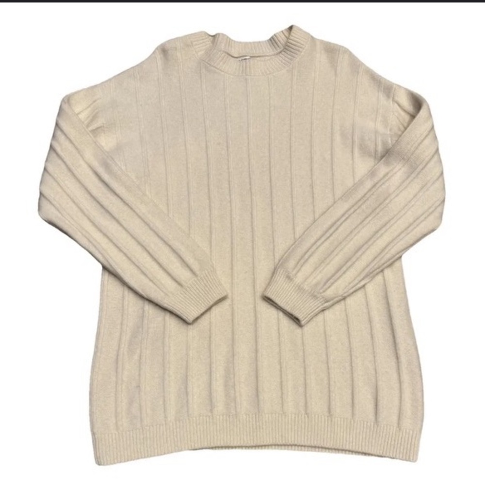 Men’s Cutting Edge sweater size Medium